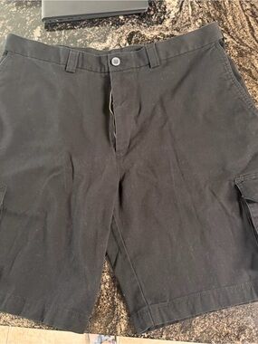 Haggar Black Cargo Shorts